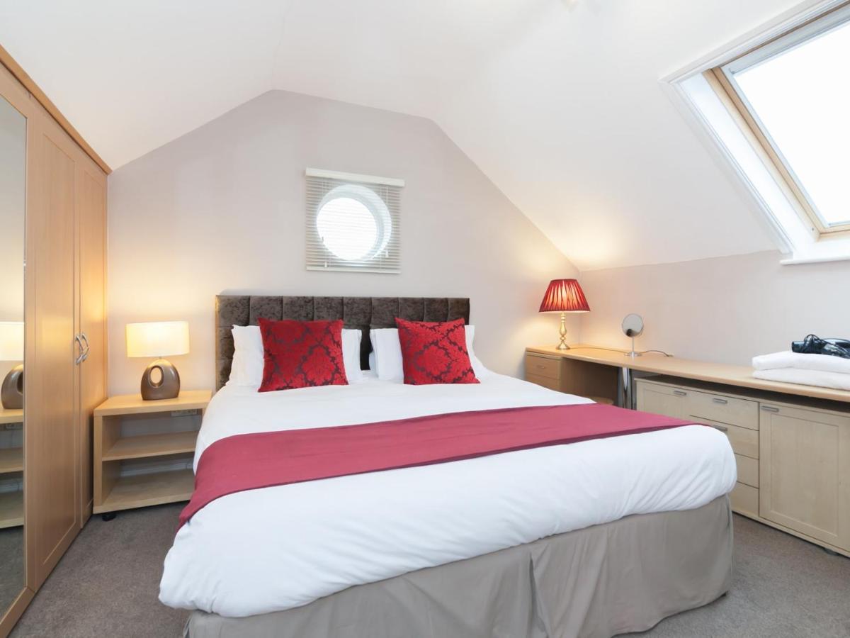 Ayuda House Hotel Altrincham Kültér fotó