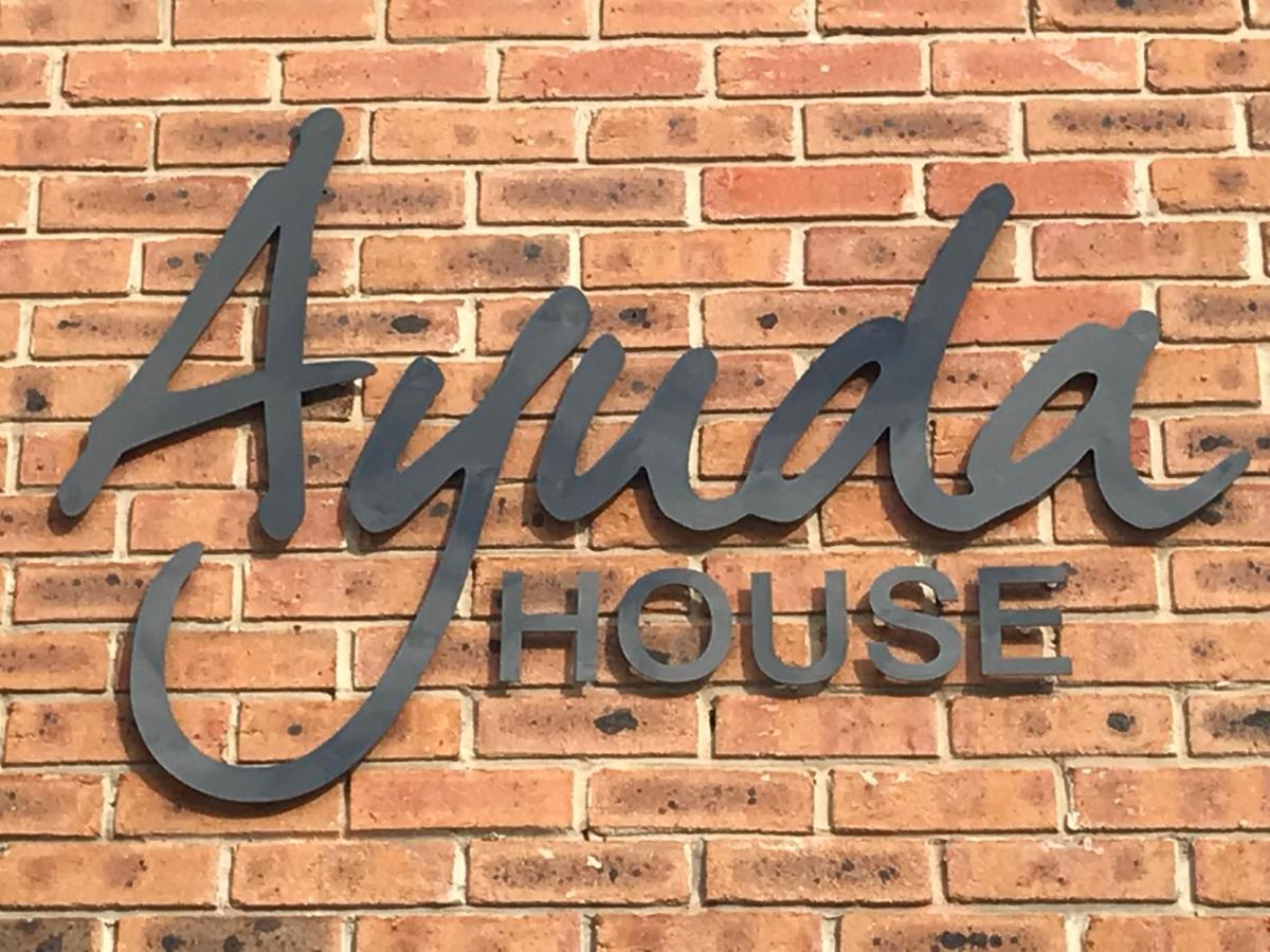 Ayuda House Hotel Altrincham Kültér fotó