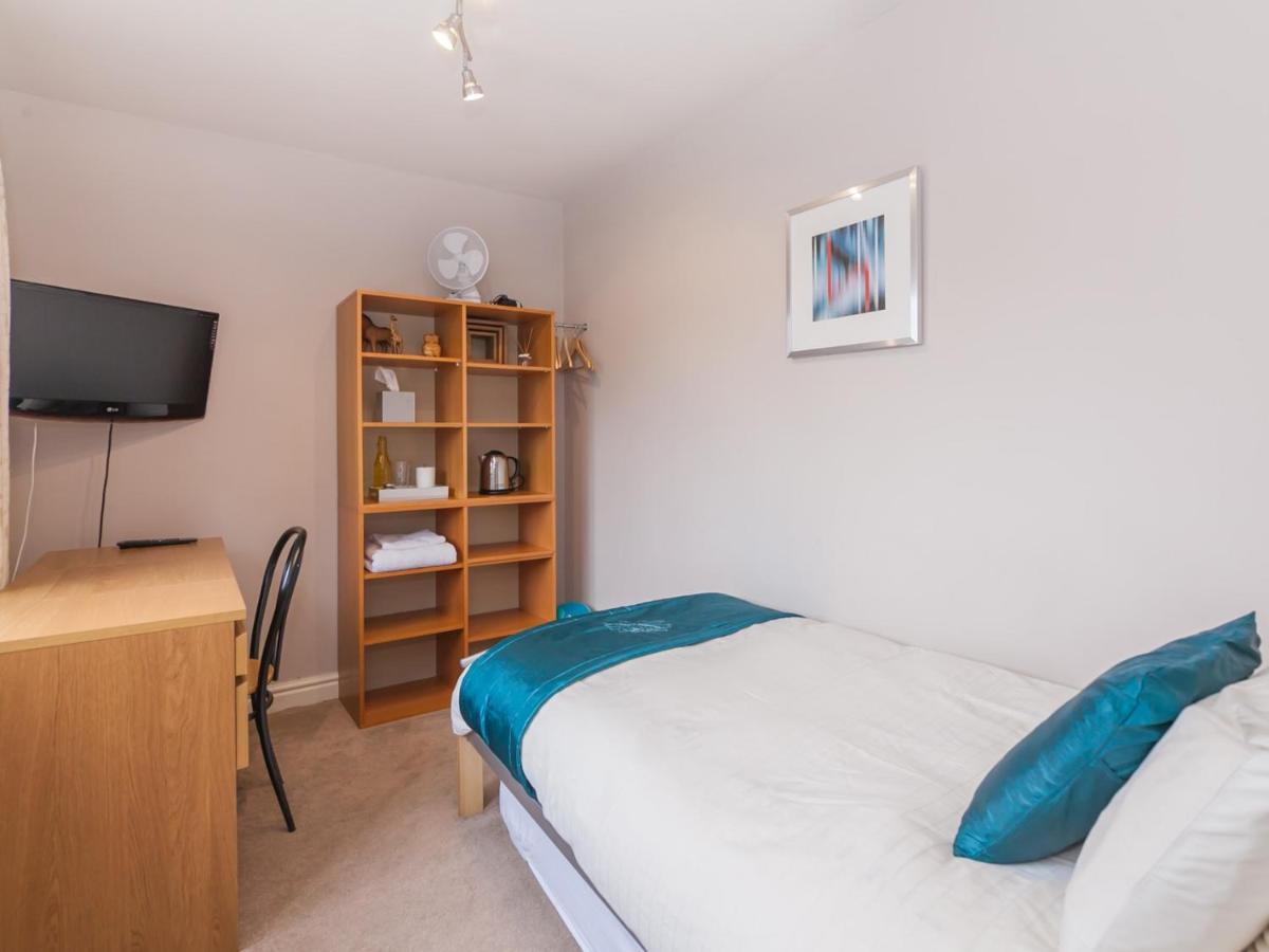 Ayuda House Hotel Altrincham Kültér fotó