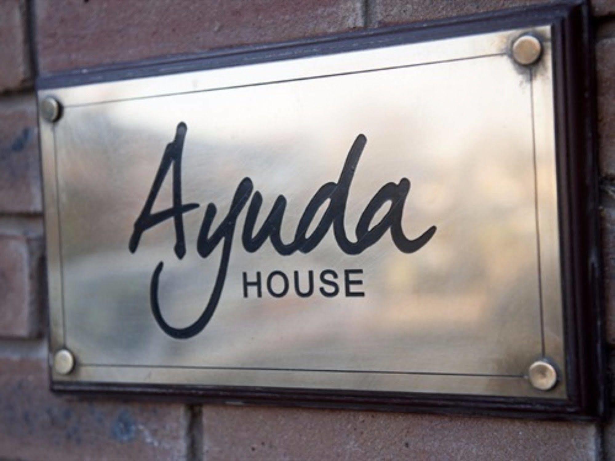 Ayuda House Hotel Altrincham Kültér fotó