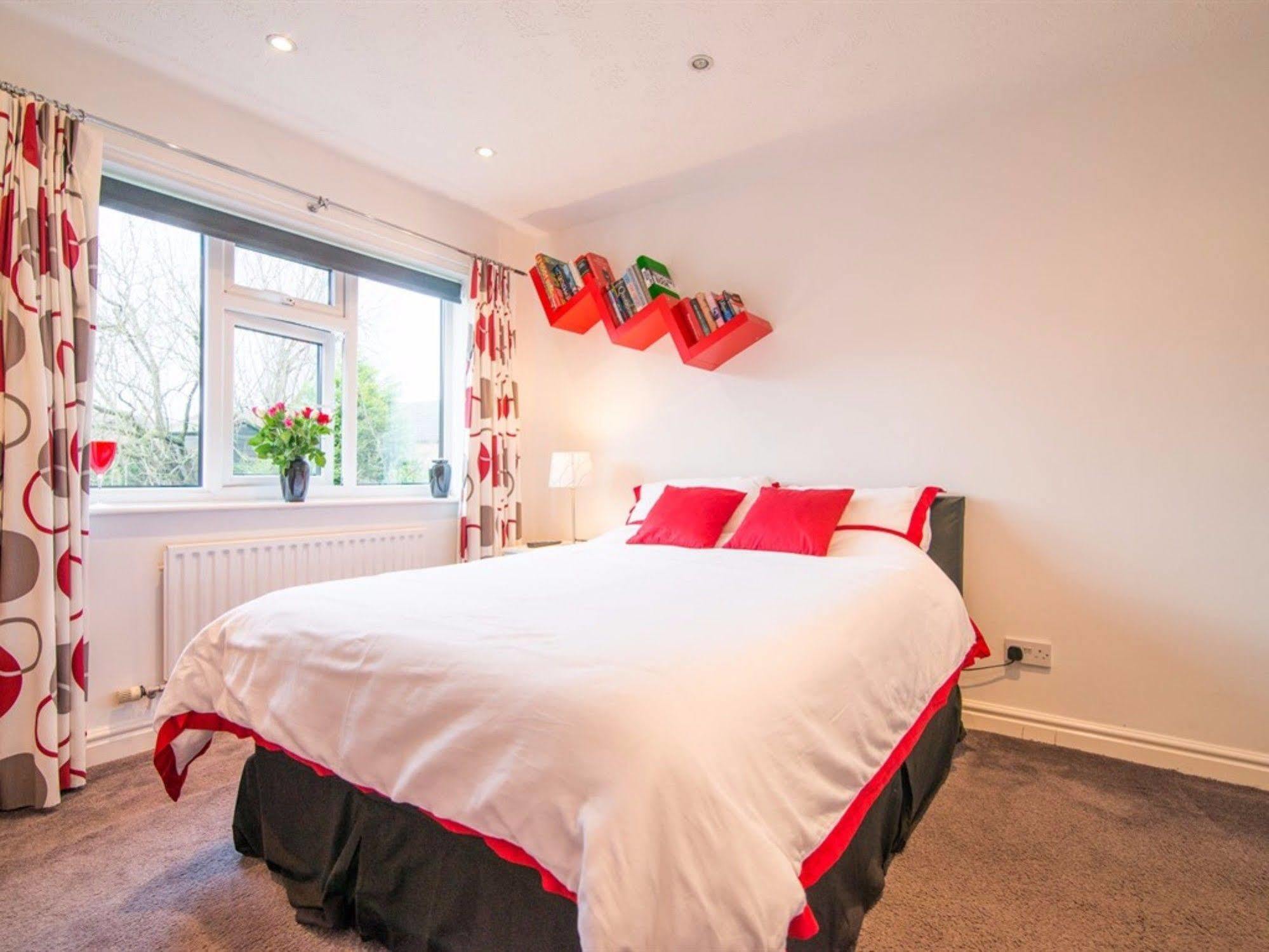 Ayuda House Hotel Altrincham Kültér fotó