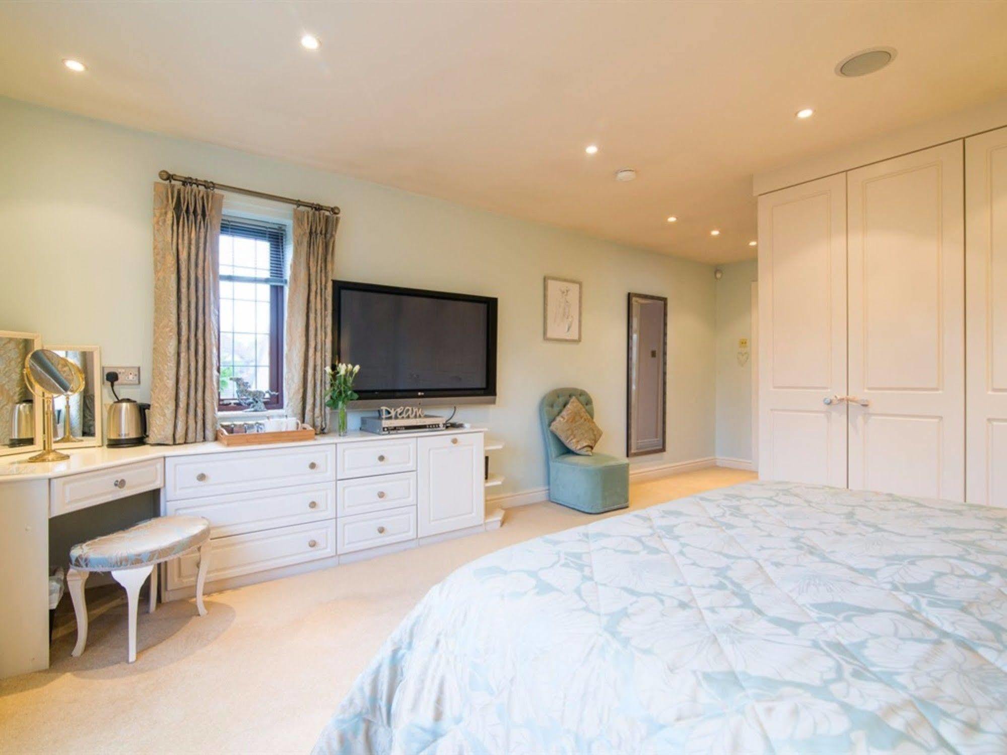 Ayuda House Hotel Altrincham Kültér fotó